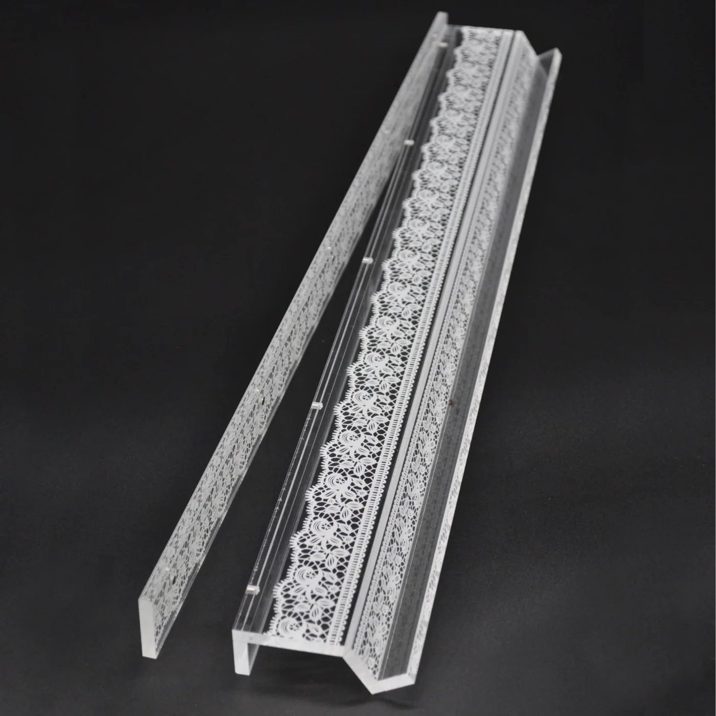 Scratch & Dent White Lace Mahjong Rack and Pusher, Set of 4