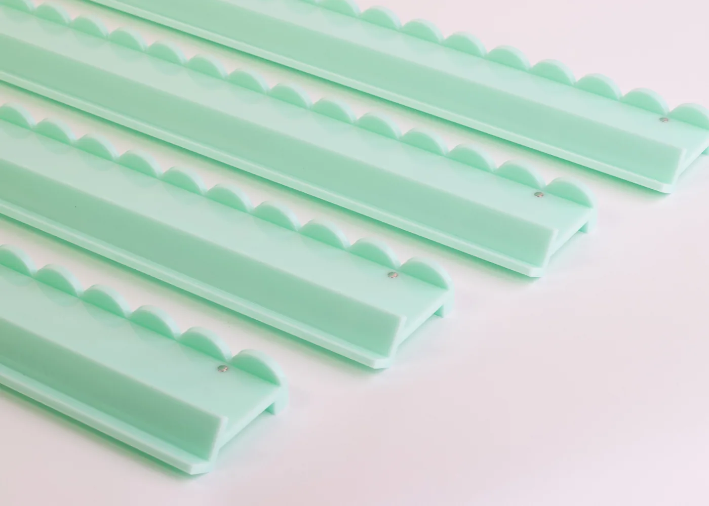 Scalloped Acrylic Racks (Sea Glass)