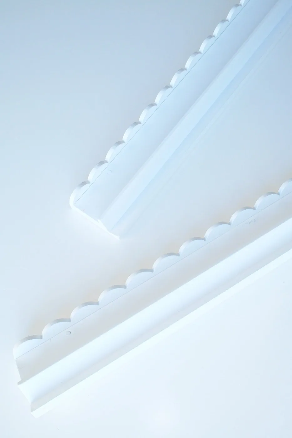 20" Scalloped Wooden Racks for Mahjong