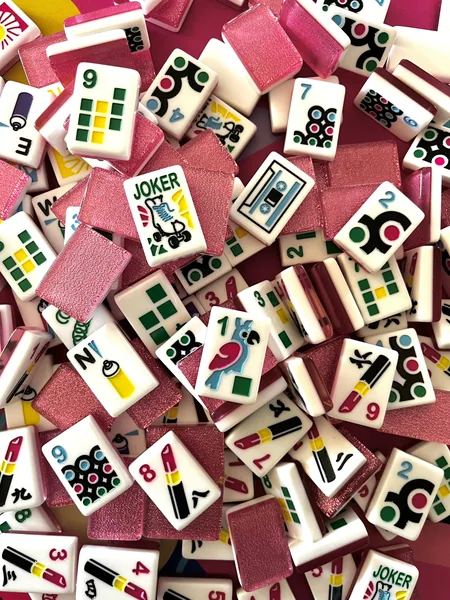 I Love the 80s Luxe Mahjong Set
