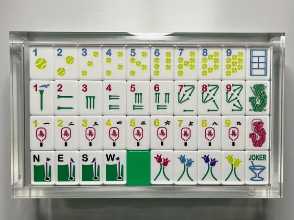 Display Bundle: Luxe Mahjong Set + Acrylic Display Case
