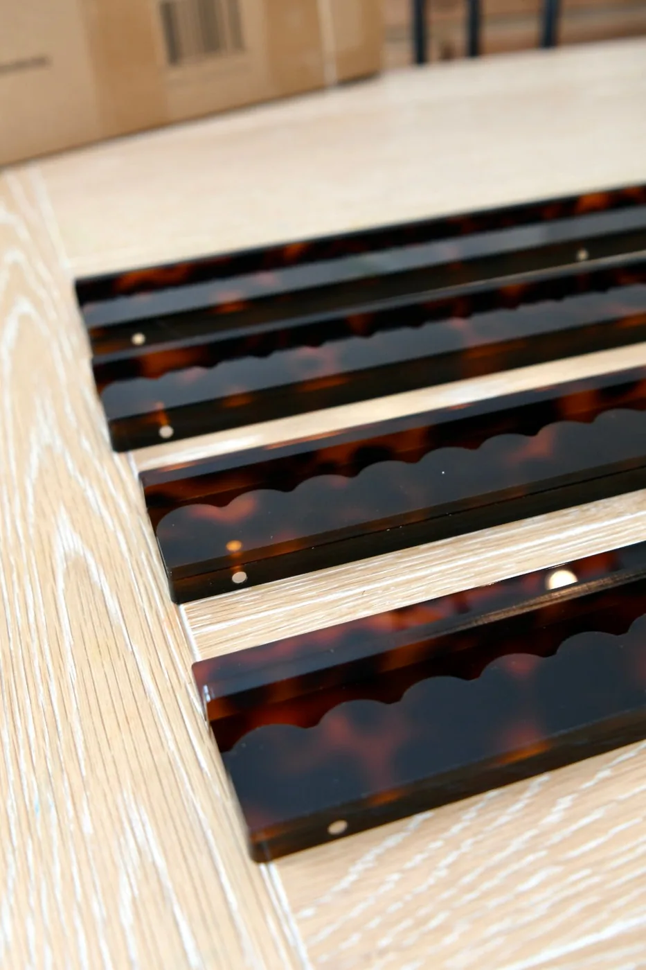 Tortoise Shell Racks - 20"