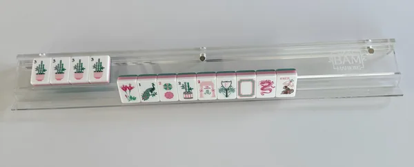 Clear Mahjong Rack Set with Straight Pusher