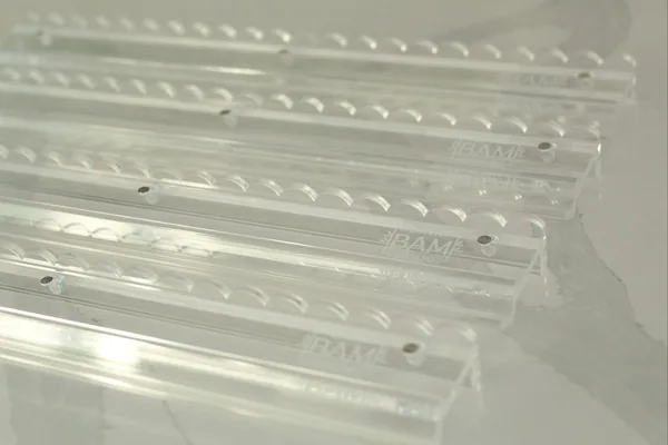 Clear Mahjong Rack Set with Clear Scalloped Pusher