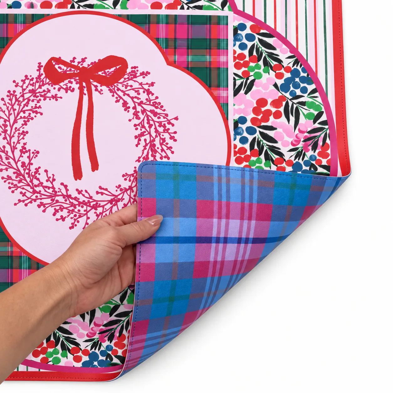 Very Merry Wreath Double-Sided Leatherette Mahjong Mat – 31.5"
