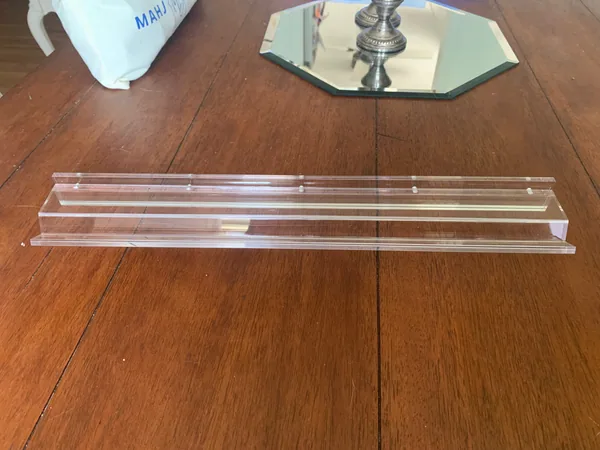 Travel Acrylic Racks