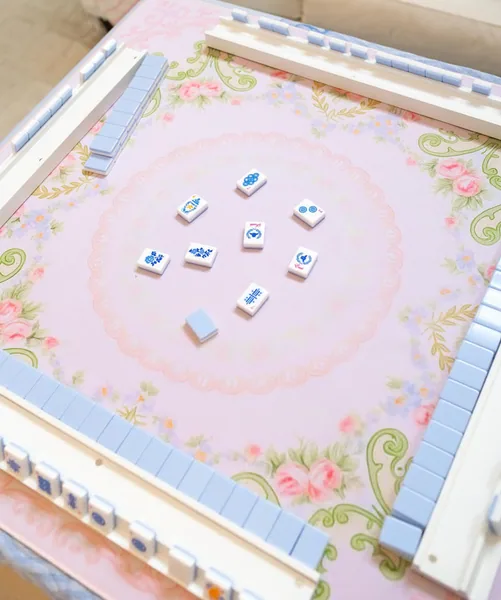 Vintage Rose Mahjong Mat
