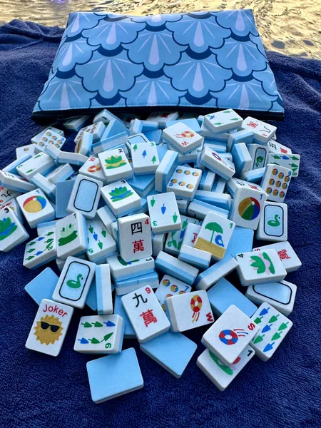 Travel Mahjong Tiles - Pool