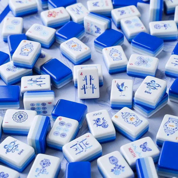 Blue White Chinoiserie Mahjong Set
