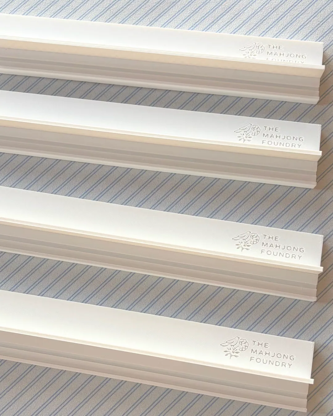 Travel Racks 10 Inch - White