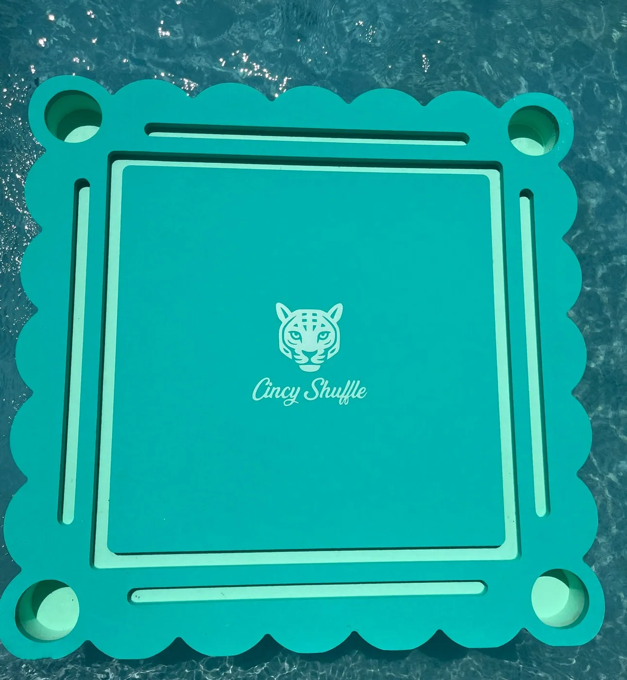 Scalloped Floating Pool Mat
