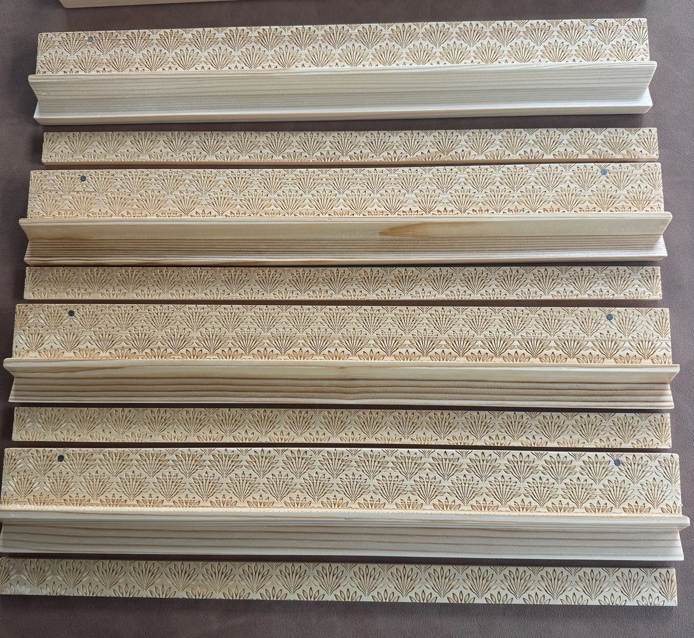 Engraved Natural Pine Wooden Racks & Pushers, Set of 4 — Fan Motif