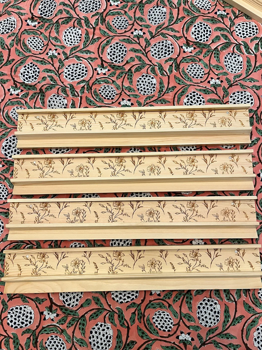 Engraved Natural Pine Wooden Racks & Pushers, Set of 4 — Dainty Floral