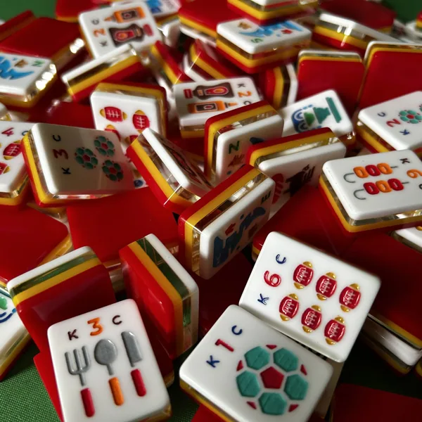 Kansas City Mahjong Tile Set — Royal Blue backs